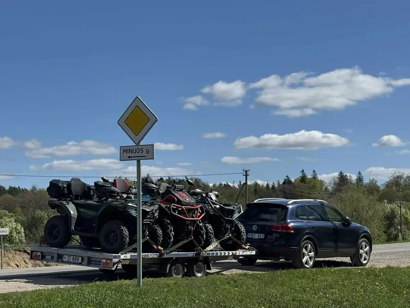 Tralo paslauga Palangoje – automobilio pervežimas