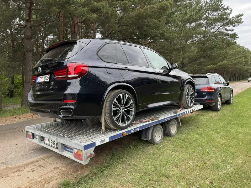 Tralo paslauga Palangoje – automobilio pervežimas