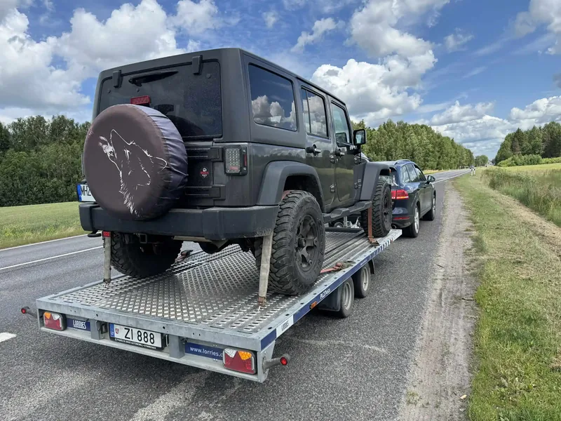 Tralo paslauga Palangoje – automobilio pervežimas